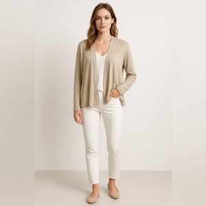 Larry Levine women’s size, large tan and cream, long sleeve cardigan sweater